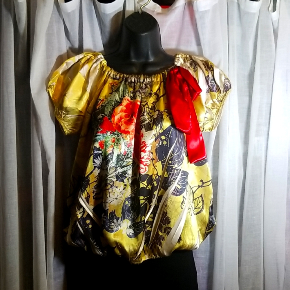 Floral Satin Puff Sleeve Top